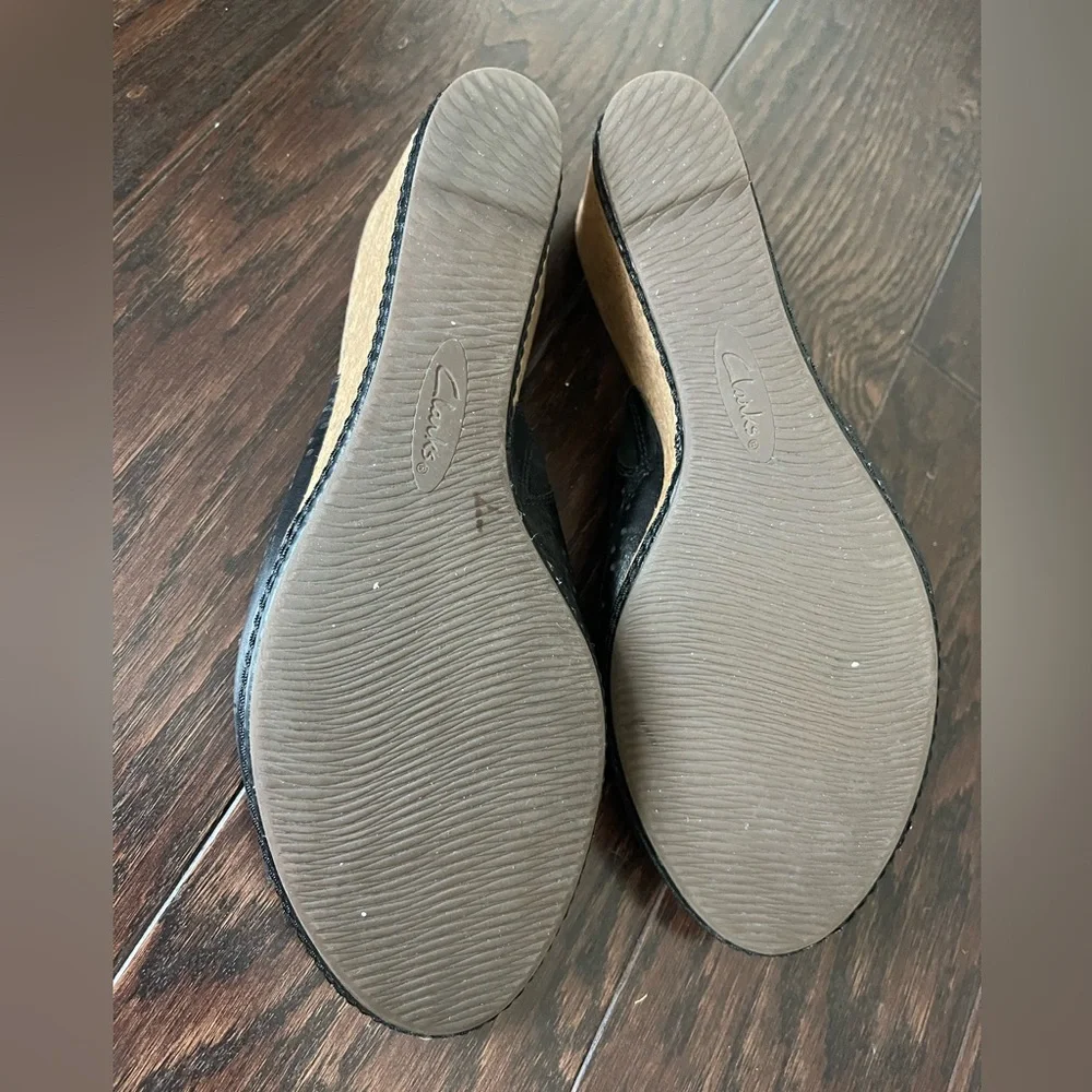 Clarks Black Leather Sandal Wedges Open  Toe Women Size 12 M